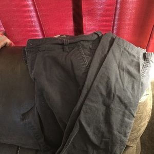 Ladies old navy khakis EUC navy blue in color
